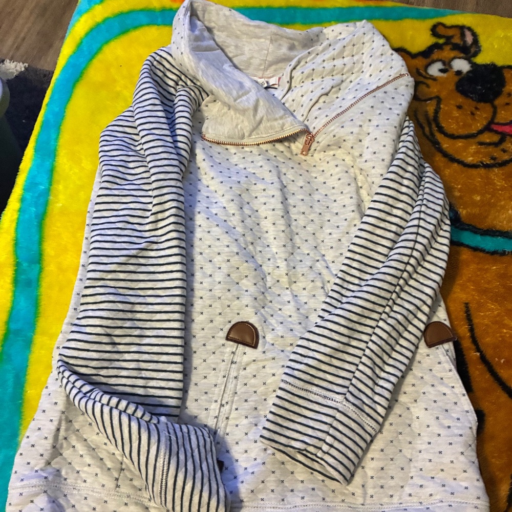 XS Maurice’s sweater